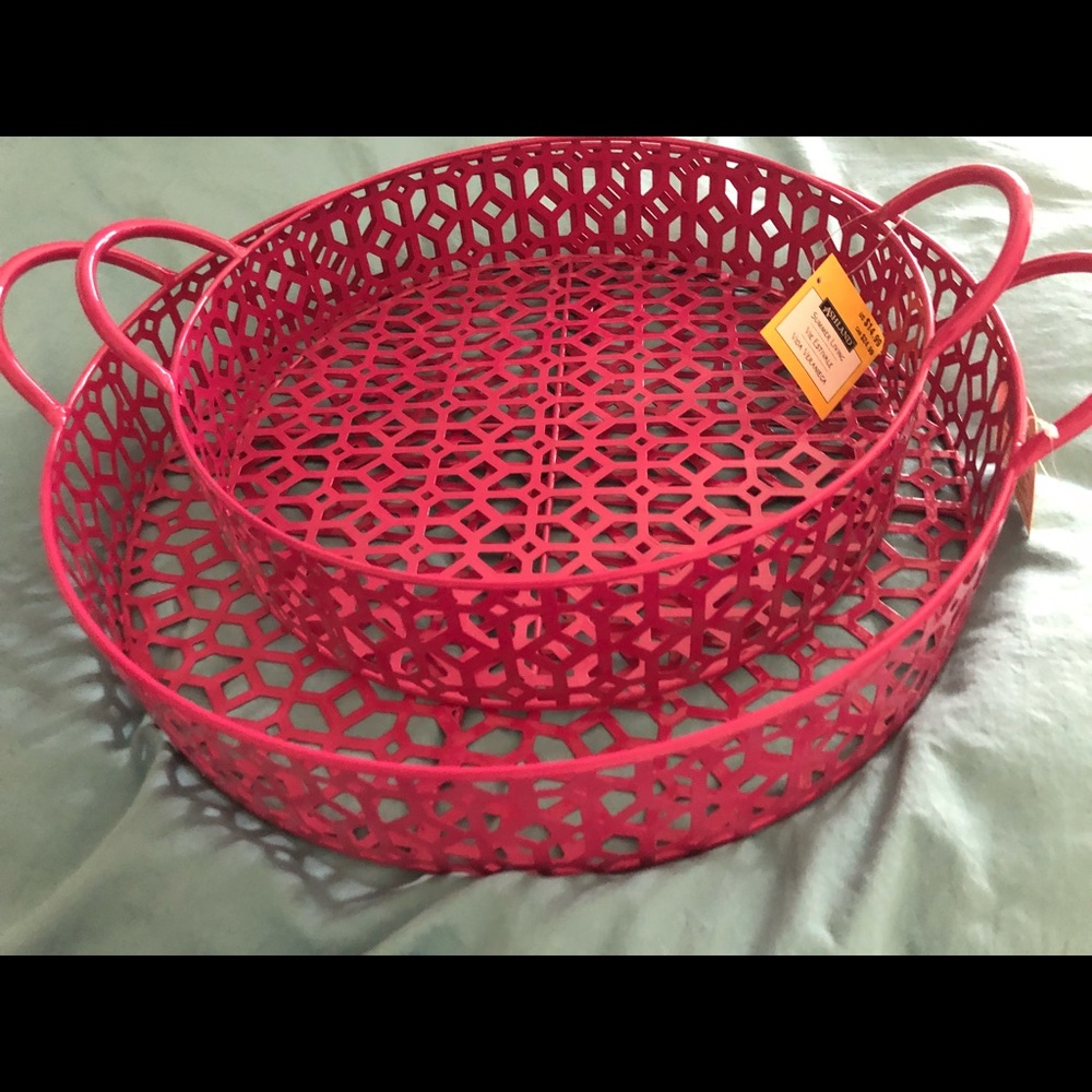 2 Trays, Different Sizes, Color Fuchsia, Ashland
